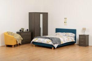 Prado 4'6" Bed